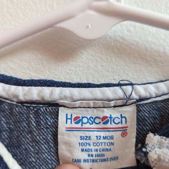 Vtg 90s Hopscotch Jumpsuit Baby Girls Sz 12m Denim Bows Romper - Picture 6 of 6
